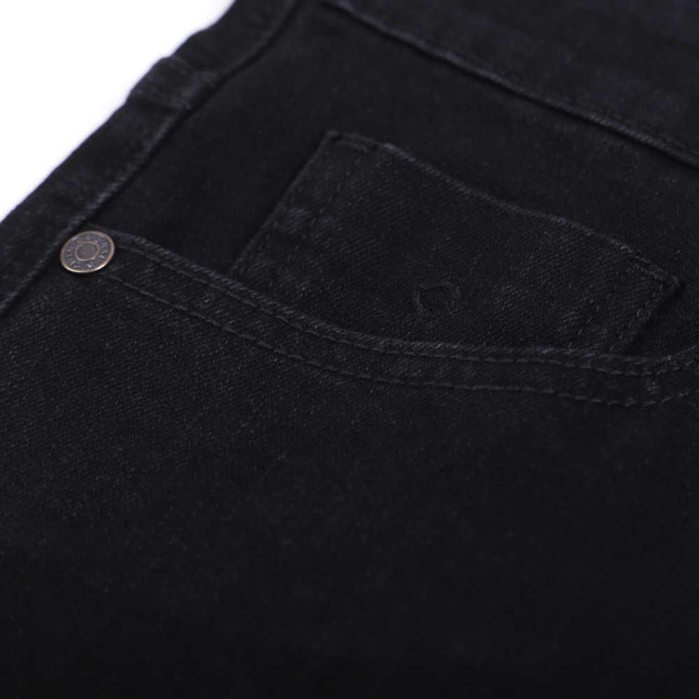 OWEN - Quần Jean Slim Fit Đen - QJSL220661