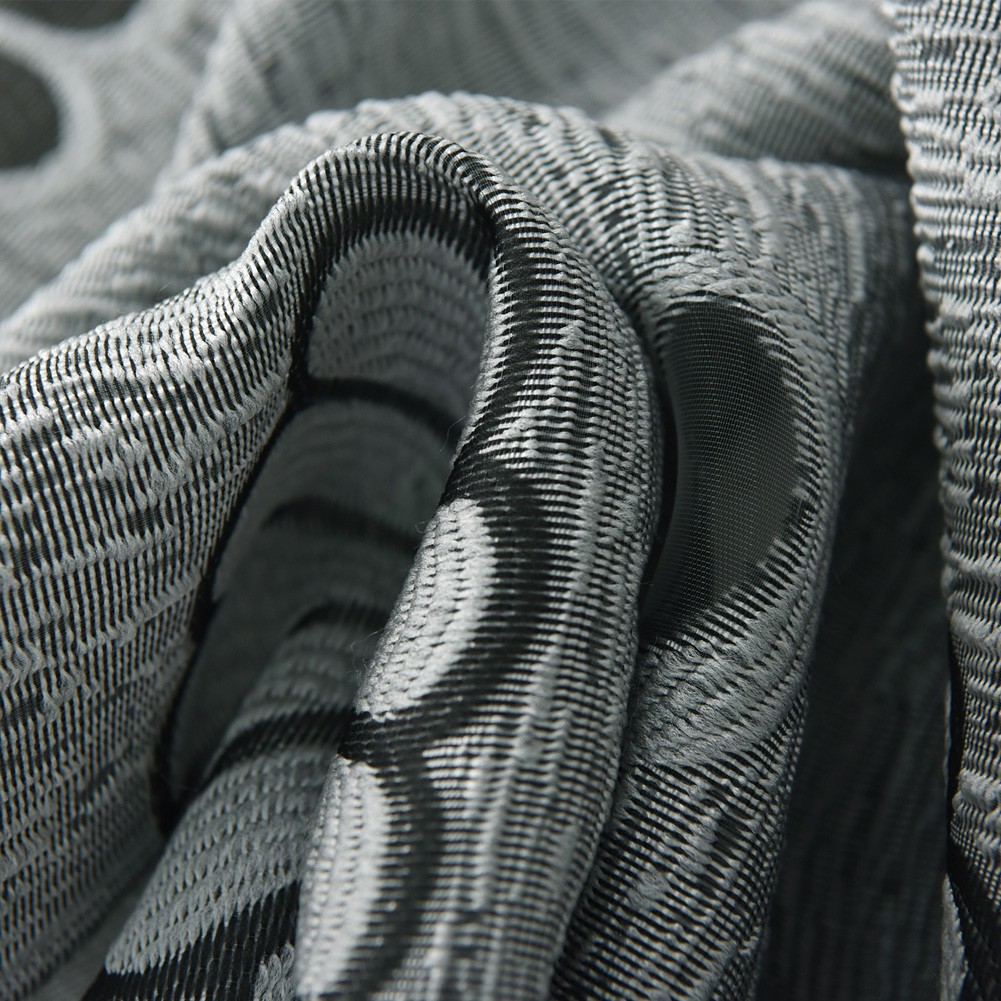 Rèm cửa vải tuyn họa tiết hoa phong cách châu Âu