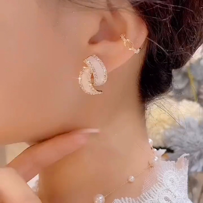 Bộ Khuyên Tai Đính Kim Cương Cao Cấp Sang Trọng Cho Nữ