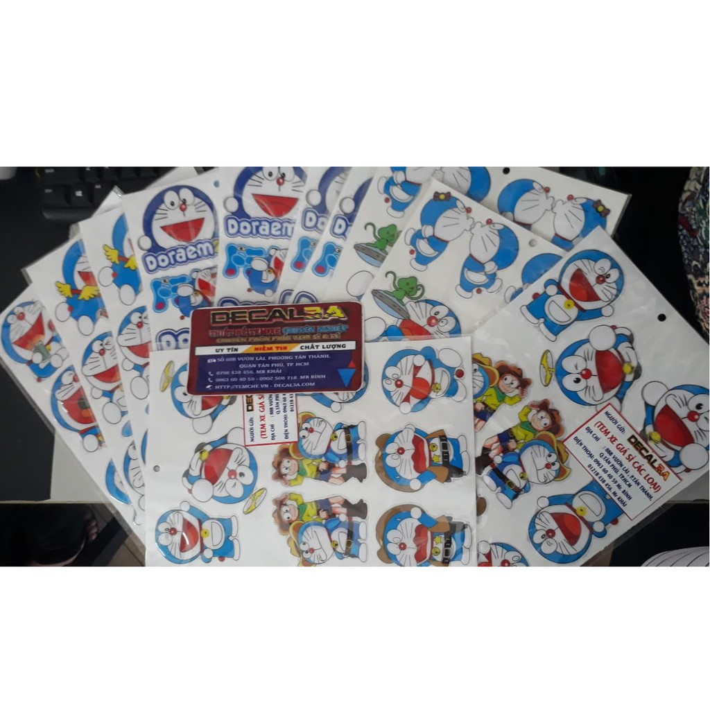 Sticker Doraemon đổ nổi
