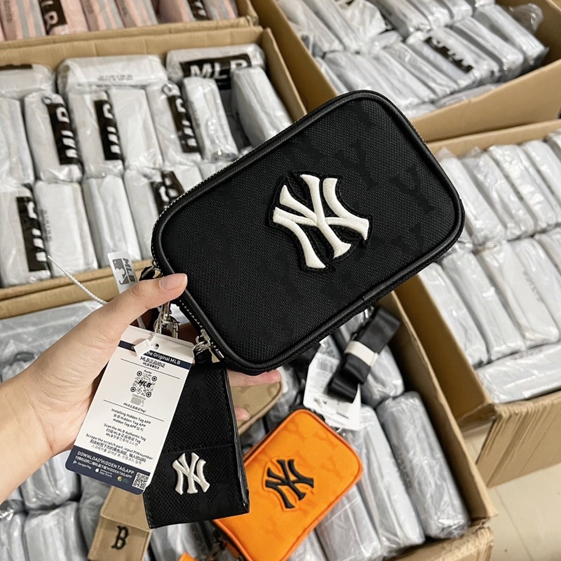 Túi đeo chéo MLB dáng hộp chữ nhật nhỏ UNISEX