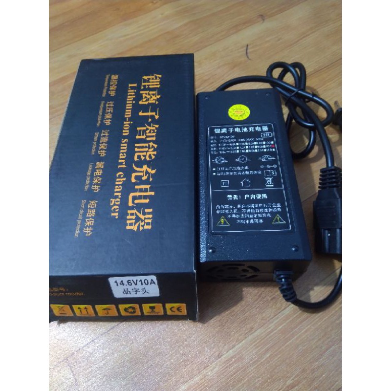 Sạc pin sắt phốt phát 14.6V - 8A và 10A Chính hãng