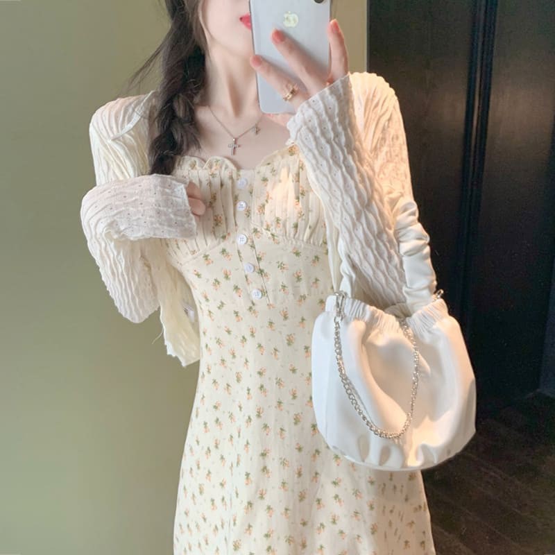 Váy maxi + áo khoác cardigan mỏng