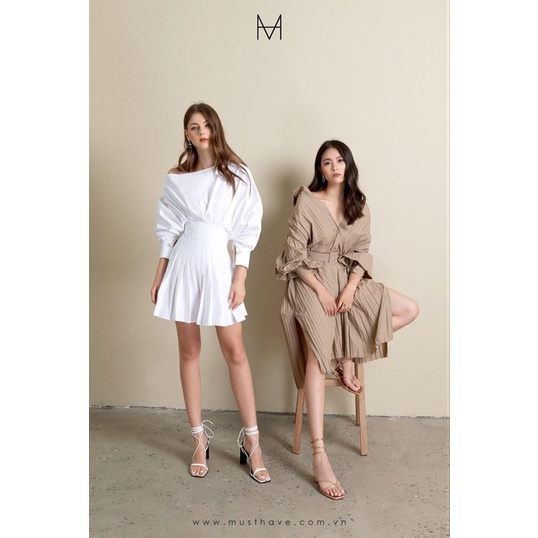Thanh lý đầm xếp ly eo trắng Must Have newtag