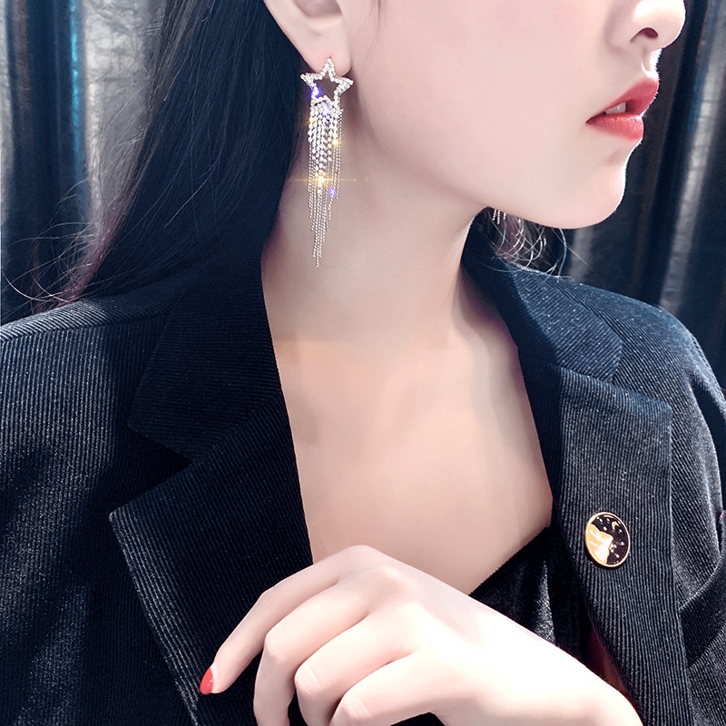 Khuyên tai dáng dài hình ngôi sao đính đá lấp lánh sang trọng dành cho nữ