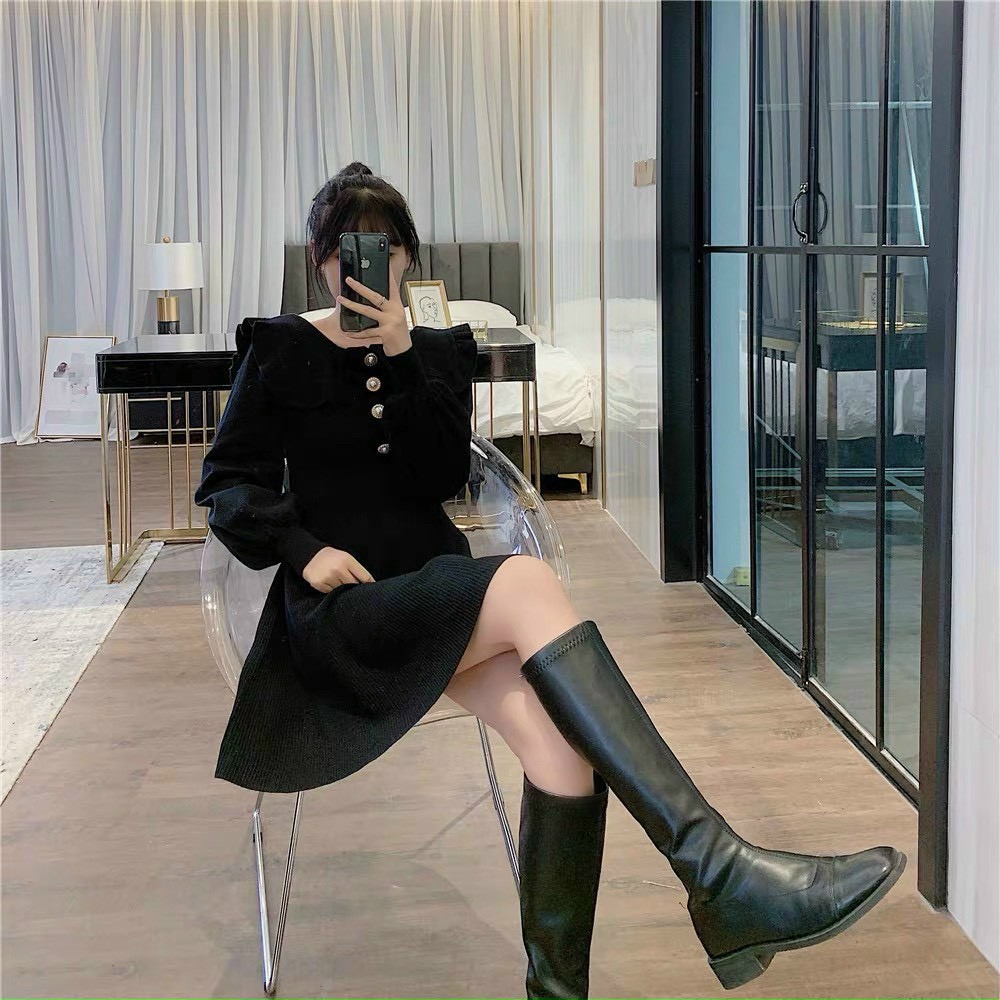 Đầm Len Gân Cổ Thủy Thủ Nút Cườm Xinh Xinh 2 Màu Đen Đỏ So hot 1434