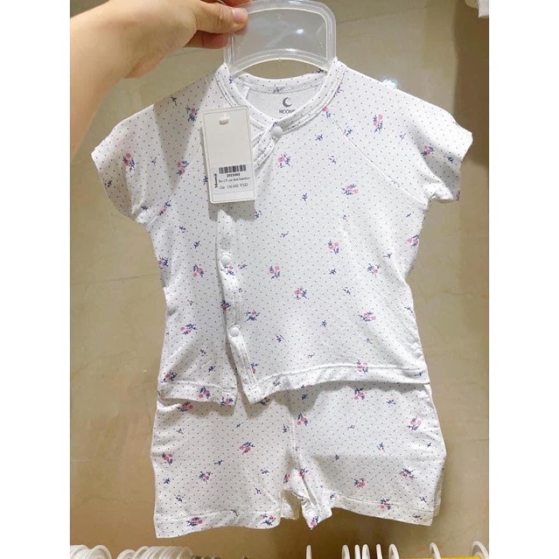 Bộ sơ sinh cộc tay cài lệch Moon vải sợi tre cao cấp cho bé trai bé gái