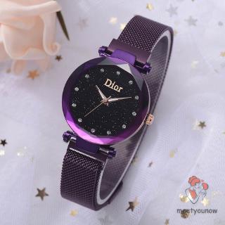 Đồng Hồ Quartz Nữ Mặt Tròn Dây Hợp Kim Thời Trang