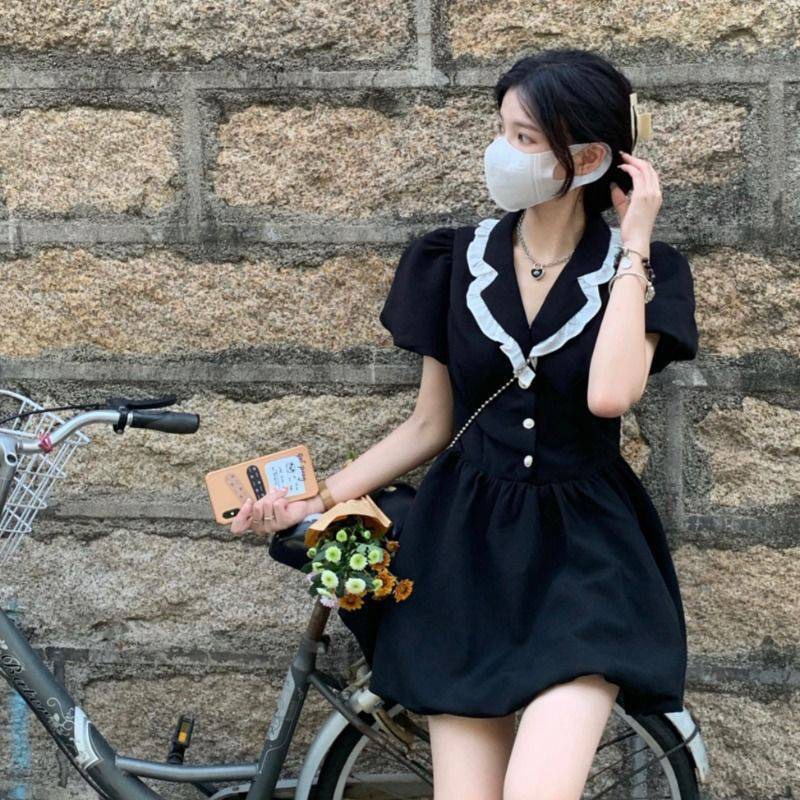 Váy Tuyết Mưa Tiểu Thư Pha Viền Bèo Gắn Cúc Ngọc Phong Cách Hàn Quốc Mã 305 | BigBuy360 - bigbuy360.vn