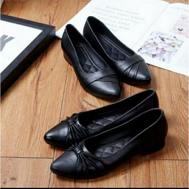 Búp Bê Nhựa Nữ Thoải Mái Đi Mưa | BigBuy360 - bigbuy360.vn