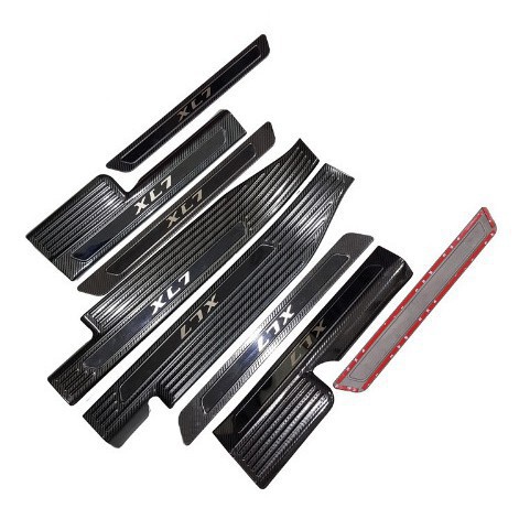 Ốp Bậc Xe Suzuki XL7 2020 -Mẫu Carbon