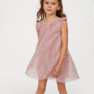 Váy H&M thêu hoa