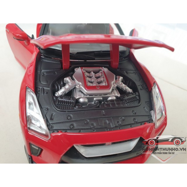 Xe mô hình Nissan GT-R, tỉ lệ 1:24, Bburago