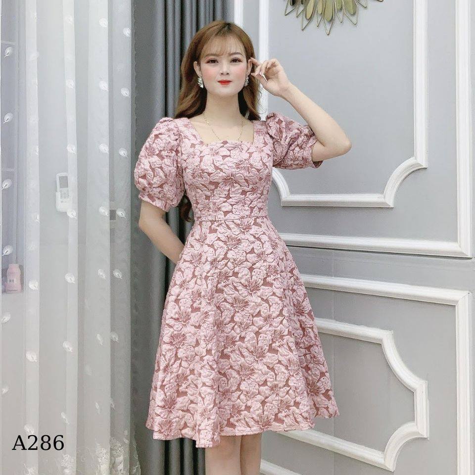Đầm xoè lụa xốp in hoa nổi dáng xòe màu hồng A286