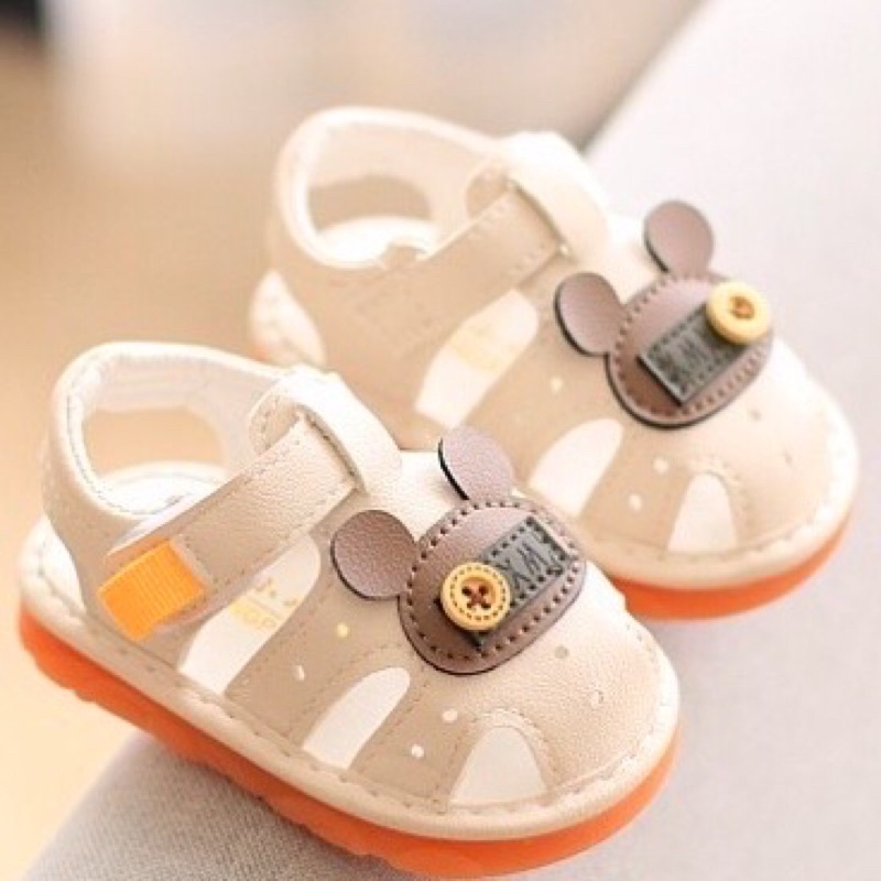 Dép Sandal Tập Đi Bé Trai Bé Gái, Đế Mềm, Đế Chống Trượt, Có Còi Mã XMK103