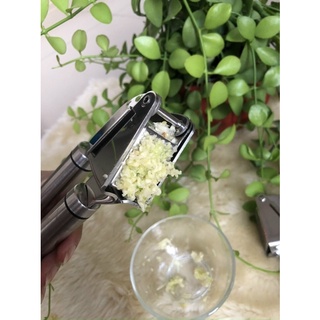 Dụng cụ ép tỏi Nhật Kaisho