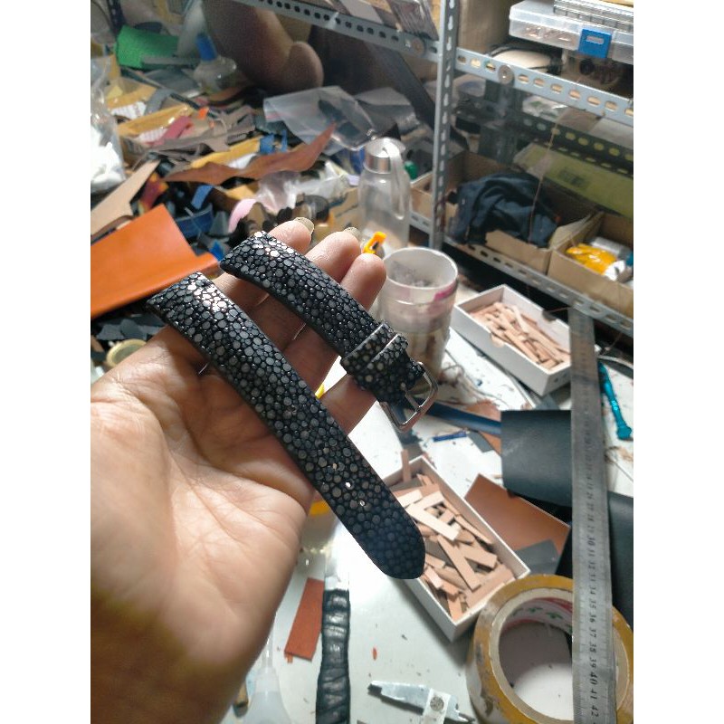 Dây đồng hồ cá đuối thủ công