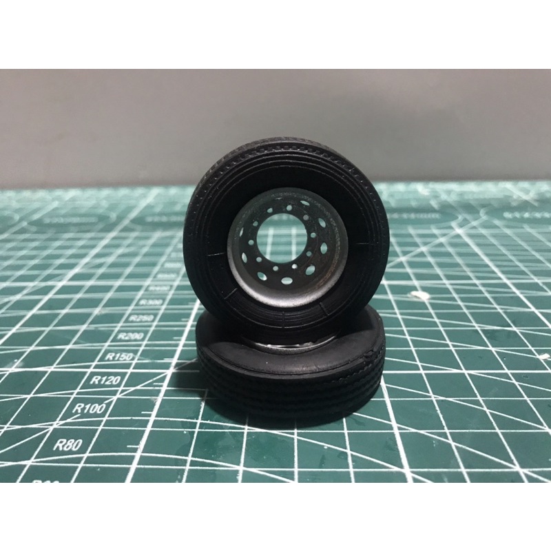 Bánh xe tải xe khách tỷ lệ 1:24