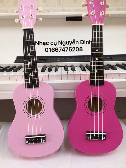 Đàn Ukulele soprano Màu Hồng dễ thương