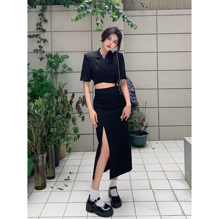 SET ÁO CROPTOP SƠ MI + CHÂN VÁY DÀI XẺ ĐÙI