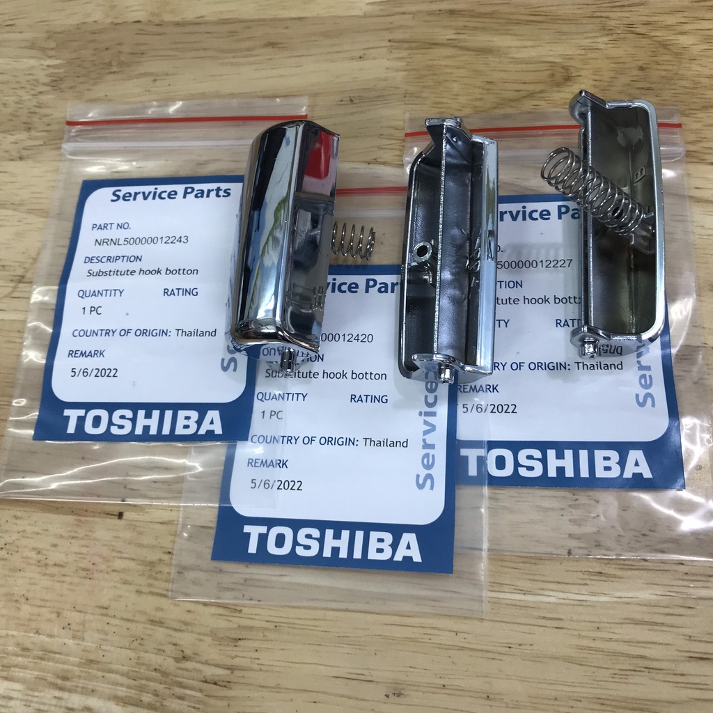 Nẫy khoá nắp nồi cơm điện tử Toshiba ✅Chính Hãng Rc 18NMF / 10nmf, phụ tùng linh phụ kiện nút mở thay thế
