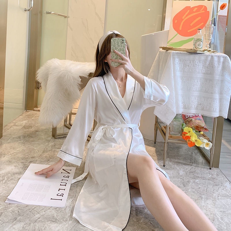 Áo choàng ngủ dài tay vải lụa mát size lớn mặc ở nhà và ngoài trời kiểu mùa thu đông thoải mái cho cả nam và nữ