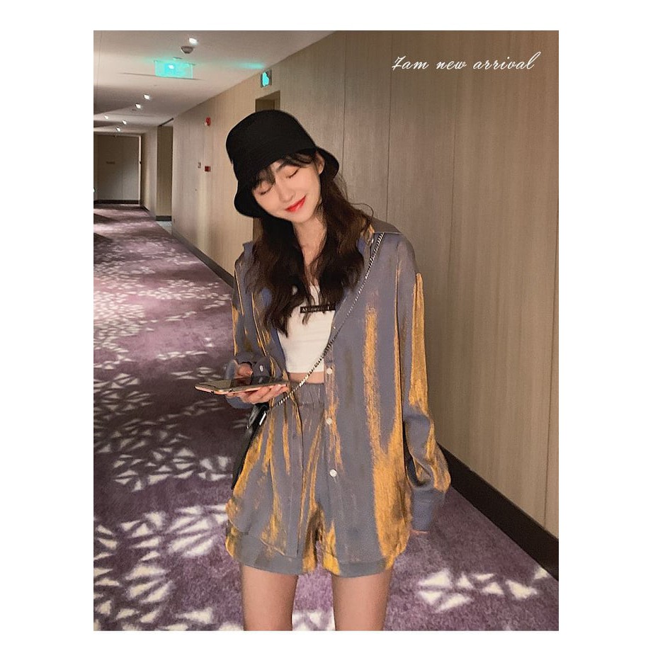 Set đồ satin nữ hè thu óng ánh phản quang - Áo sơ mi thụng freesize - Quần short cạp chun