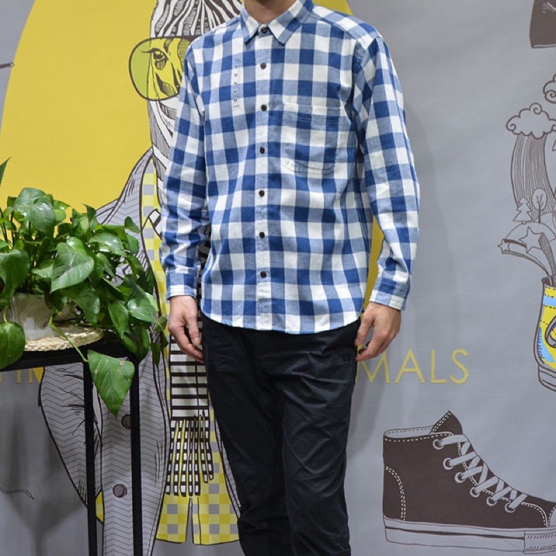 Áo sơ mi kẻ sọc unisex form rộng, chất mềm đẹp | BigBuy360 - bigbuy360.vn