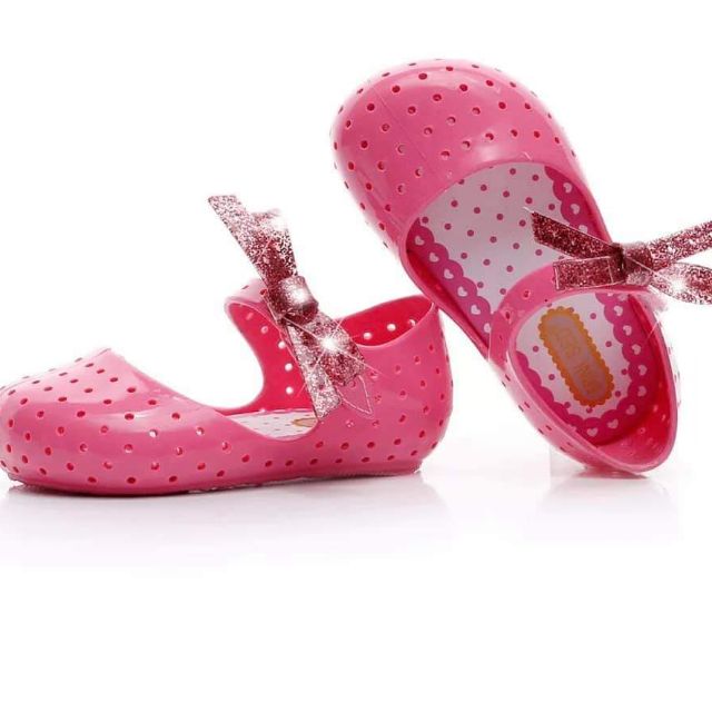 Giầy lỗ Mini sed