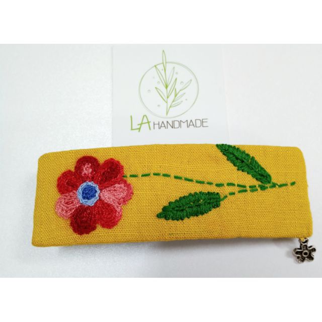 Kẹp handmade thêu tay
