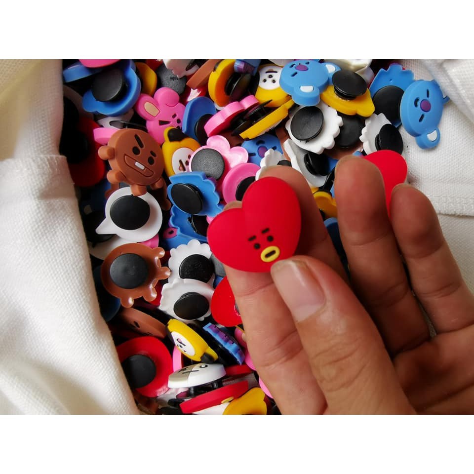 Combo 8 nút Jibbitz BT21 gắn dép