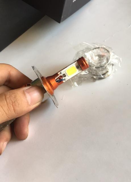 Đèn pha led xe máy MX2 tản nhiệt, gắn cho các dòng xe đời mới, có 2 tim led : ánh sáng trắng, dễ