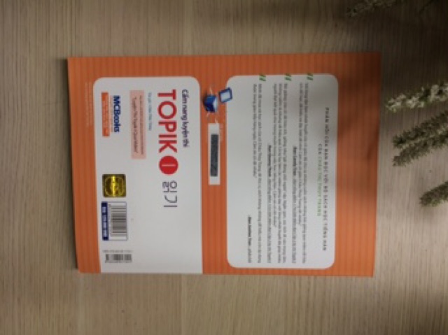 Sách Cẩm Nang Luyện Thi Topik I (Bản màu) - Tác giả: Châu Thùy Trang | BigBuy360 - bigbuy360.vn