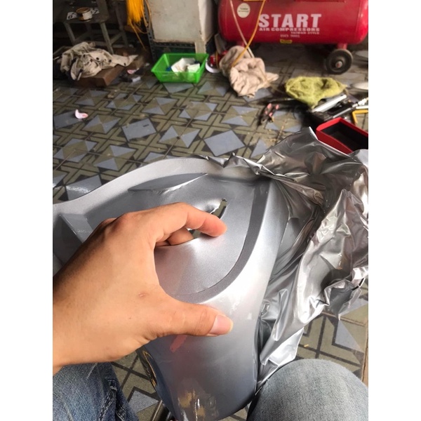 Decal màu ghi bạc 3 lớp, Chuyên dán đổi màu ô tô, xe máy