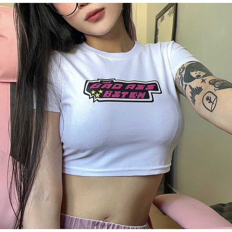 Áo Croptop Ôm Body Cổ Tròn Tay Ngắn In Chữ B.A.D ASS BITCH