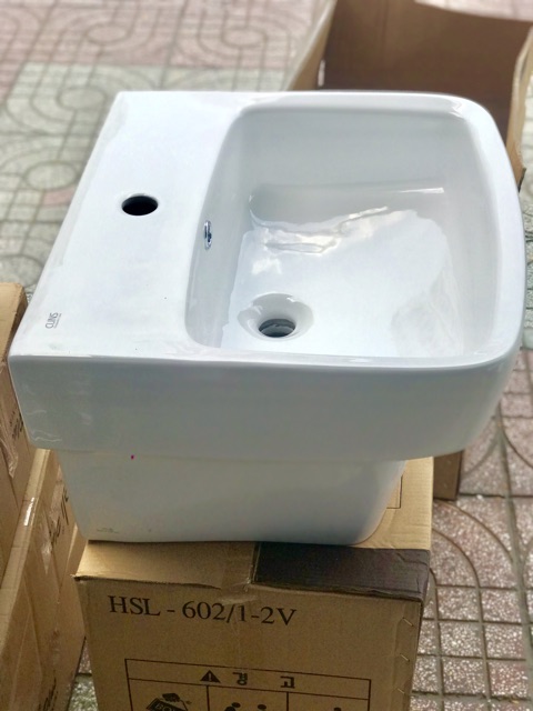 LAVABO SỨ CHẬU LIỀN CHÂN KIỂU DÁNG VUÔNG THIẾT KẾ ĐẸP SANG TRỌNG- MEN NANO DÀY, BÓNG KHÔNG BÁM BẨN DỄ VỆ SINH