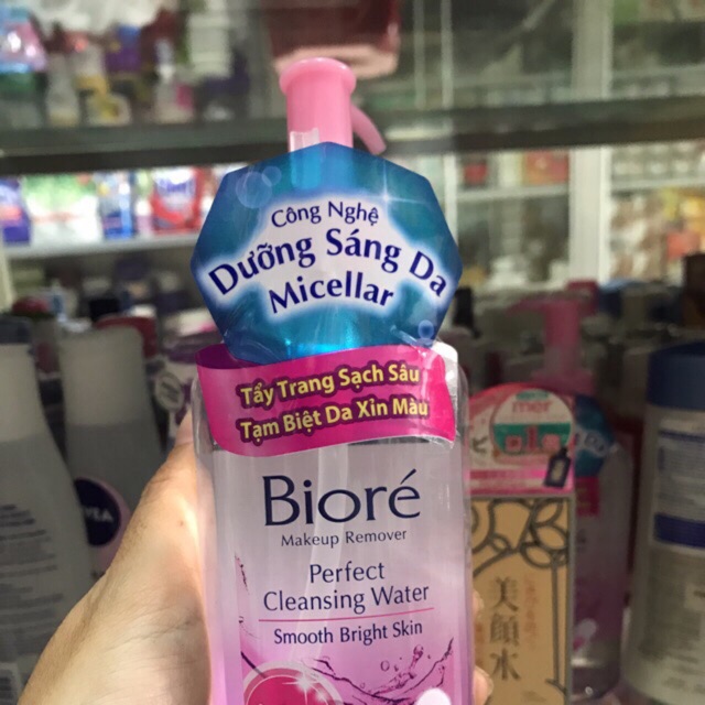 Nước tẩy trang BIORE