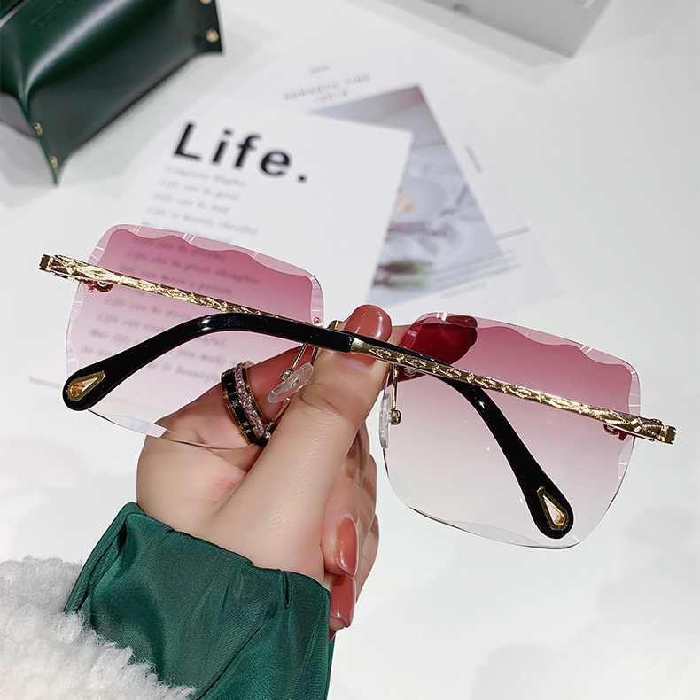 Kính Mát Thời Trang Cho Nam Nữ Tiktok 2022