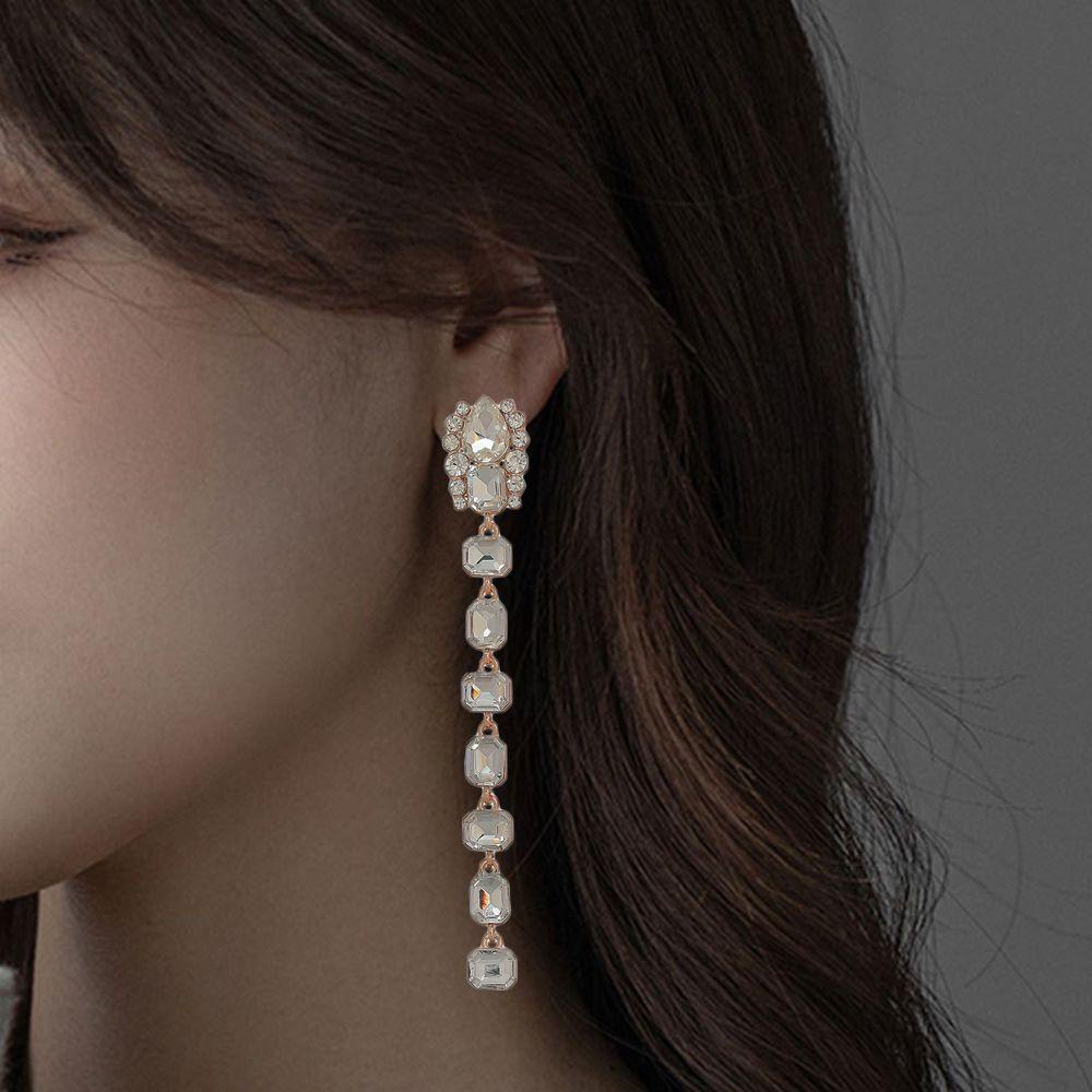 Hoa Tai Dáng Dài Phối Tua Rua Thời Trang Cho Nữ