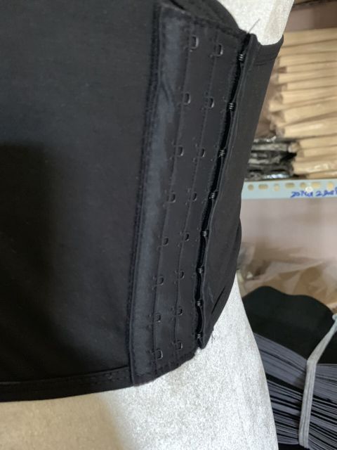 Áo nịt ngực TOMBOY SB TRANS loại ngắn 100k | BigBuy360 - bigbuy360.vn