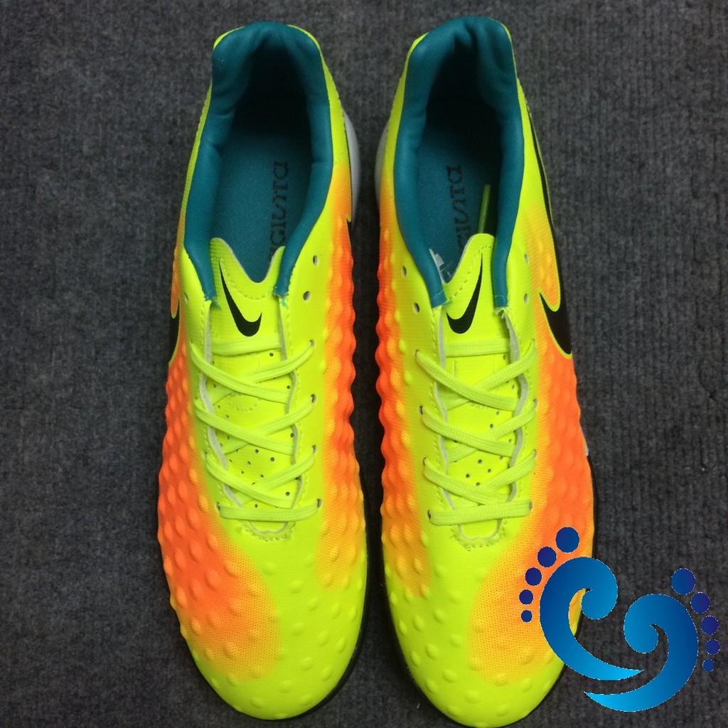 Giày đá bóng Magista cam nhân tạo