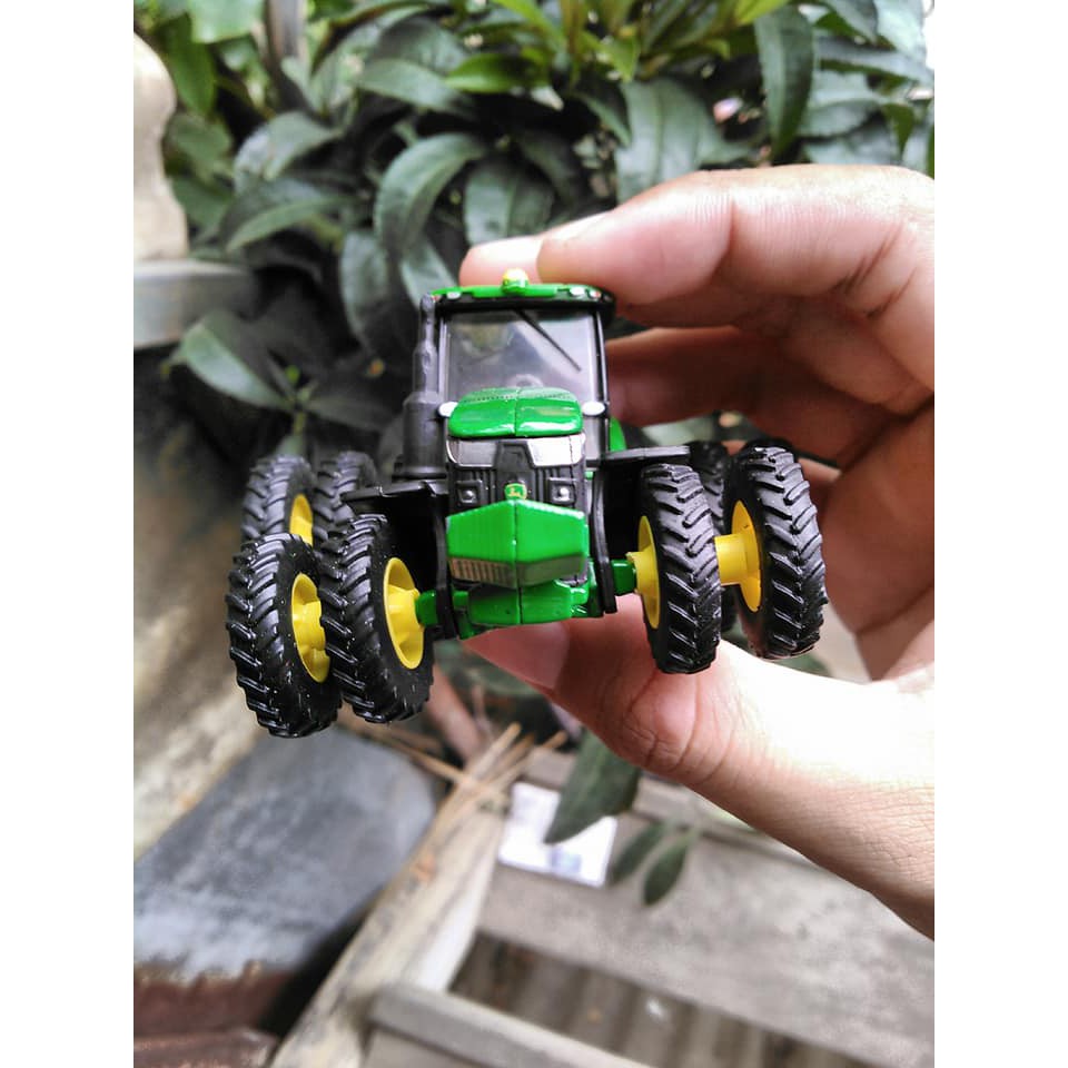 mô hình xe máy cày John Deere 8400R 10 bánh xe