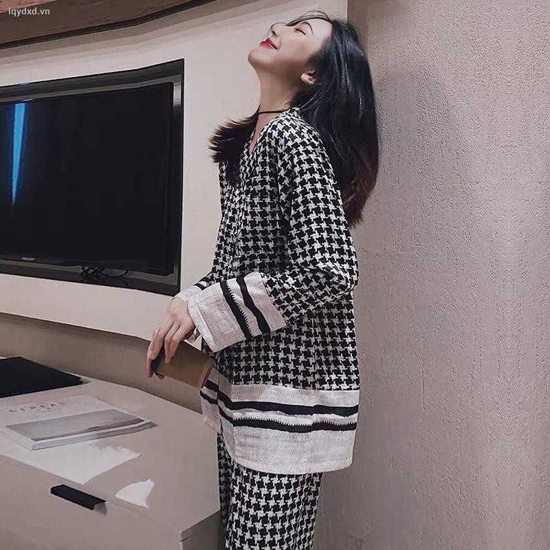 Bộ Đồ Ngủ Tay Dài Họa Tiết Houndstooth Phong Cách Hàn Quốc Trẻ Trung Cho Nữ