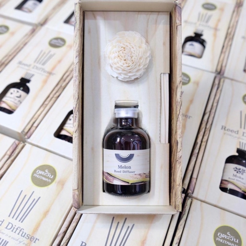 Tinh Dầu Thơm Phòng Phutawan 50ml Hộp Vân Gỗ Sang Trọng