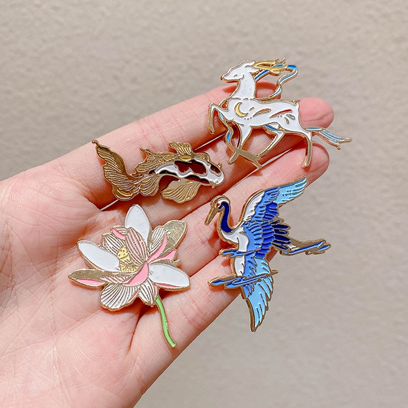 Ghim Cài Áo Kim Loại Hình Hoa Sen Cá Tính Phong Cách Trung Quốc