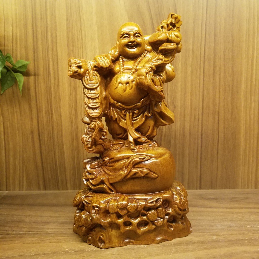 Tượng Phật Di Lặc Để Xe Ô Tô Gỗ Bách Xanh