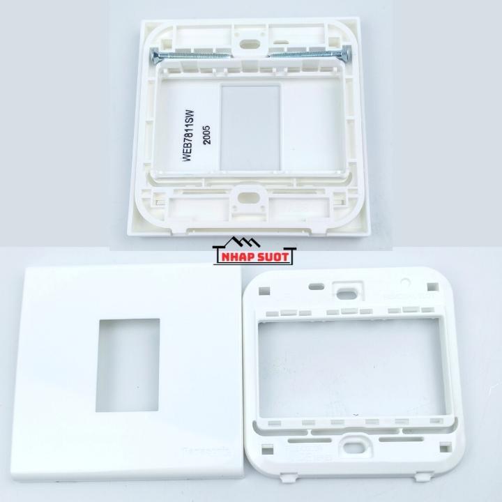 Mặt Vuông PANASONIC Trắng Tuyết Dùng Cho 1,2,3 Thiết Bị Full-Color Wide Series