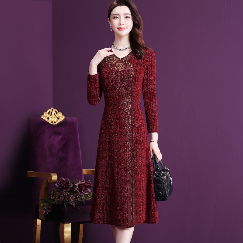 Sườn xám sang trọng thời trang xuân thu mới 2021 cho phụ nữ trung niên