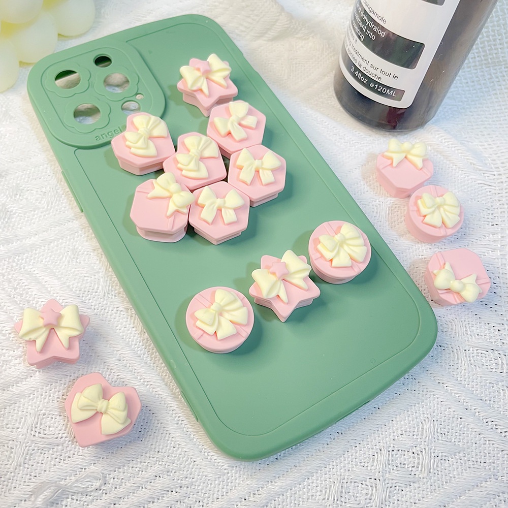 hộp quà màu hồng Resin phụ kiện dép Crocs charm DIY khóa giày crocs jibbitz Nhựa trang sức Phụ kiện trang trí giày crocs nút trang trí điện thoại di động Nắp đậy / Khung ảnh / Cốc nước / Túi Nguyên liệu làm phụ kiện handmade sáng tạo