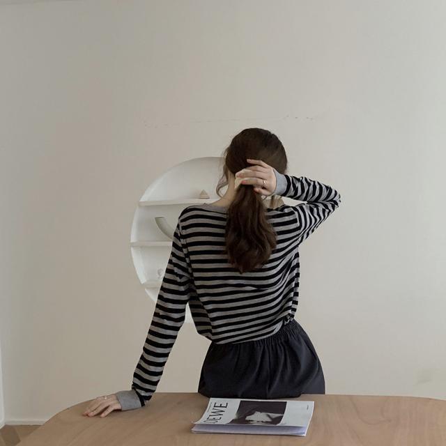 [Spot] Phiên bản Hàn Quốc của áo len chui đầu dài tay thời trang dệt kim kẻ sọc